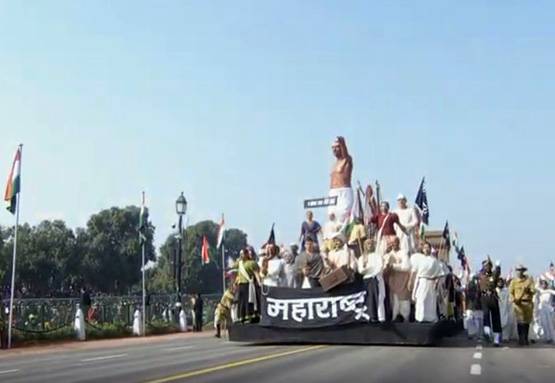 राजपथ पर पहली बार असम राइफल की महिला टुकड़ी ने की परेड