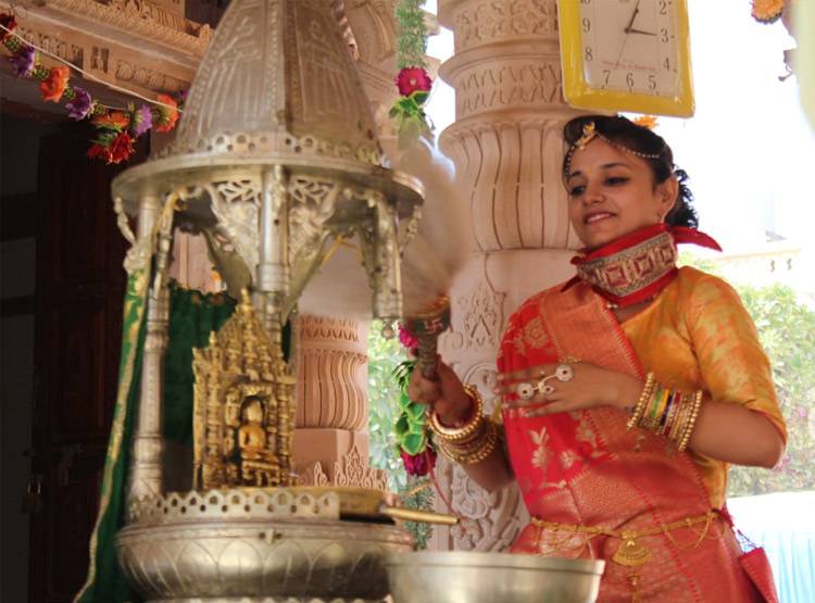 सिंगिंग का सपना छोड़ा, अब सांसारिक सुख त्याग वैराग्य लेगी ये लड़की