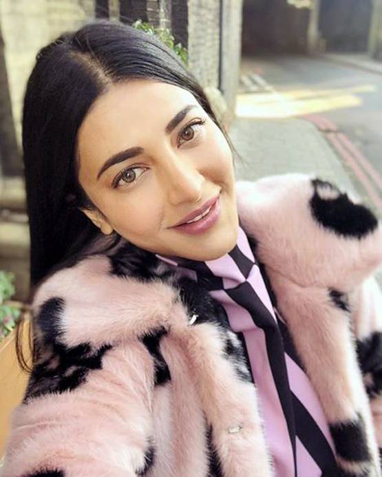 स्कूल में नाम बदलकर क्यों जाया करती थीं श्रुति हासन?