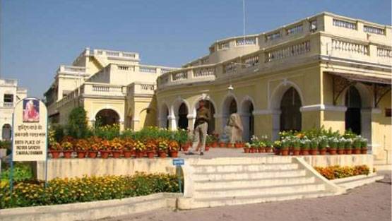 कुंभ जा रहे हैं तो जरूर घूमिए प्रयागराज की ये 13 खास जगहें