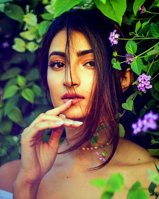 श्वेता तिवारी की बेटी पलक का नया फोटोशूट, वायरल हैं तस्वीरें