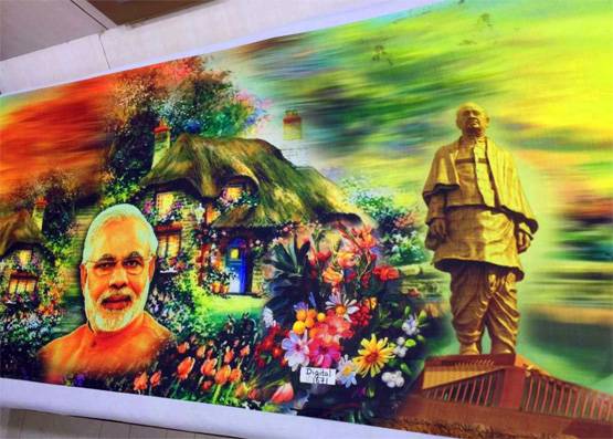 मोदी-राहुल-प्रियंका के बाद अब साड़ी पर सर्जिकल स्ट्राइक, PHOTOS