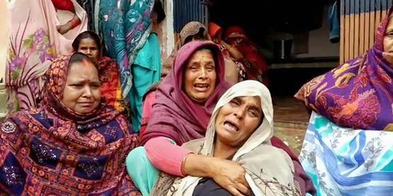 PHOTO: पुलवामा से गुस्से में देश, शहीदों के परिवार में मातम