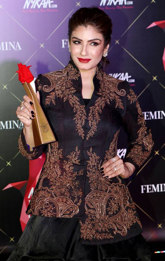 फेमिना अवॉर्ड्स: दीपवीर से सारा तक, देखें स्टार्स के स्टनिंग लुक