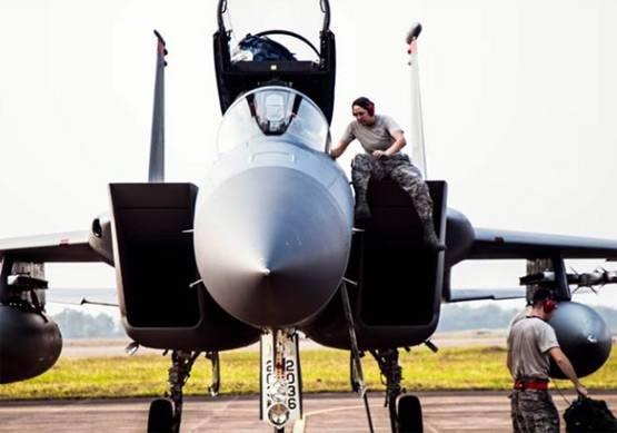 मुश्किल है फाइटर पायलट बनना, बस एक ही बार मिलता है मौका