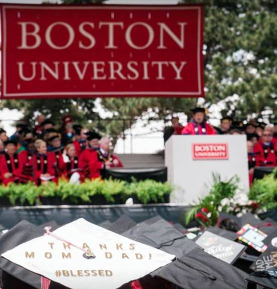 जिस कॉलेज से की थी अभिषेक बच्चन ने पढ़ाई, जानें- कितनी है फीस