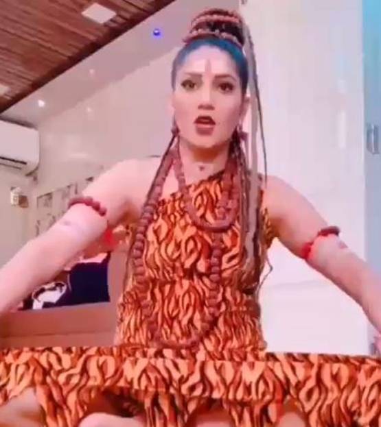 डांस क्वीन सपना चौधरी का नया अवतार, वायरल है वीडियो