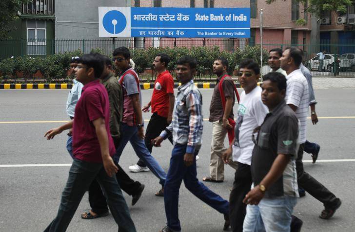 शहीद जवानों के लिए आगे आया SBI, लोन माफी समेत किए ये बड़े ऐलान