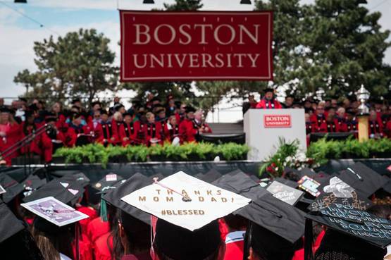 जिस कॉलेज से की थी अभिषेक बच्चन ने पढ़ाई, जानें- कितनी है फीस