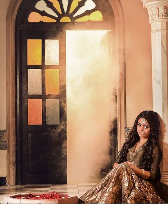 'गोपी बहू' का ग्लैमरस फोटोशूट, चर्चा में एक्ट्रेस का नया लुक