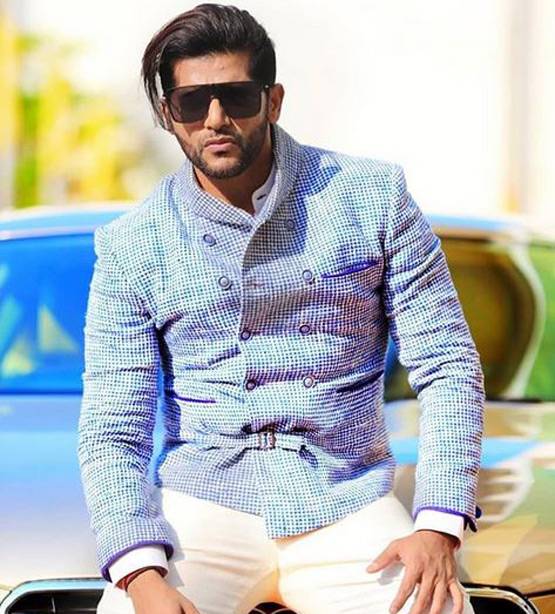 बिग बॉस 12 फेम करणवीर बोहरा का मेकओवर, ब्लॉन्ड लुक Viral