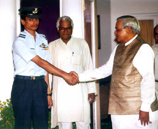 PAK की कैद में थे पायलट नचिकेता, वाजपेयी सरकार ऐसे लाई थी वापस