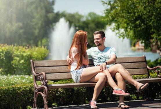 Valentines Day: भूलकर भी इन जगहों पर ना करें 'इजहार-ए-मोहब्बत'