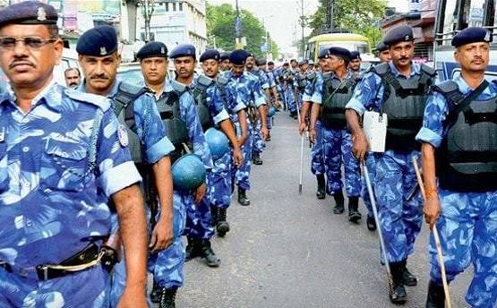 सेना जैसी चुनौती, लेकिन सुविधाएं कम, ऐसी है CRPF जवानों की जिंदगी