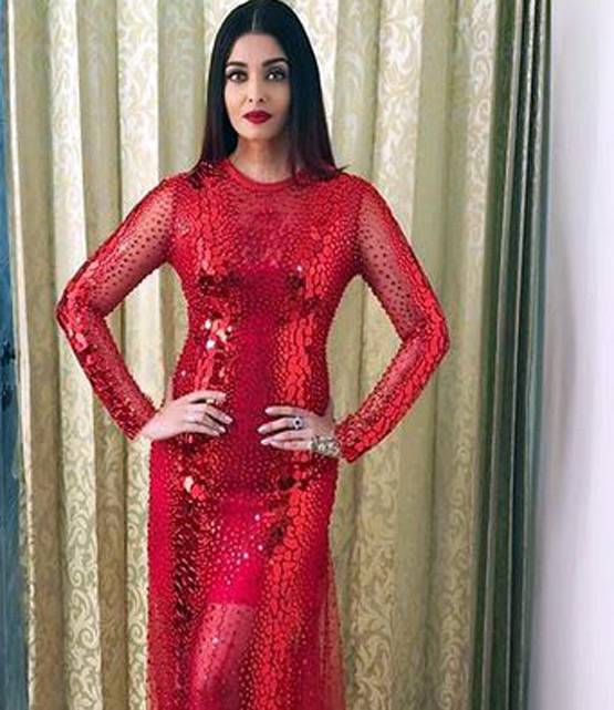 दोहा में ऐश्वर्या का एथनिक लुक, Viral है एक्ट्रेस का फोटोशूट