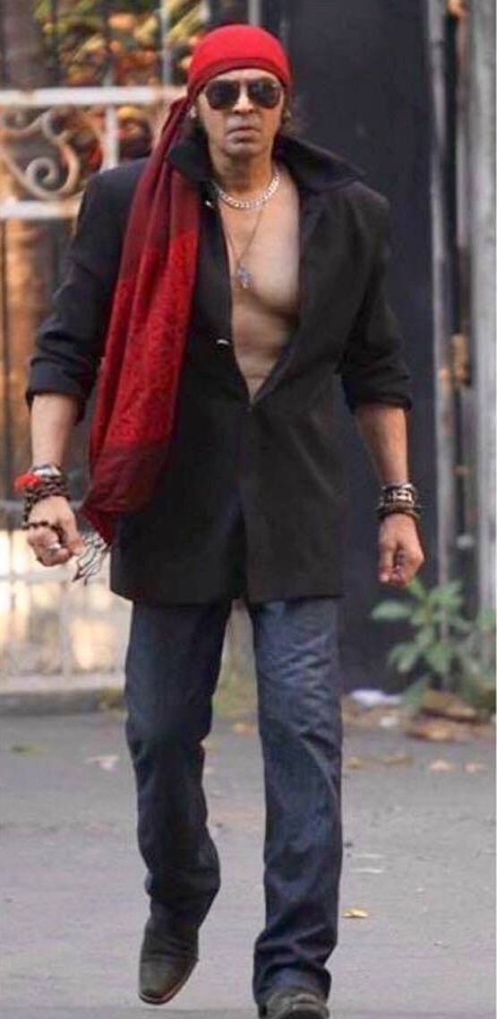 फ्लैट में मिली थी लाश, बेटे की वजह से शराबी बन गए थे महेश आनंद