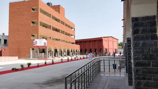 PHOTOS: ऐसे हैं दिल्ली के सरकारी स्कूल, पढ़ाई में हैं हिट