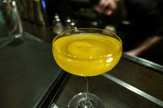 डायबिटीज है तो इन 8 चीजों से बना लें दूरी