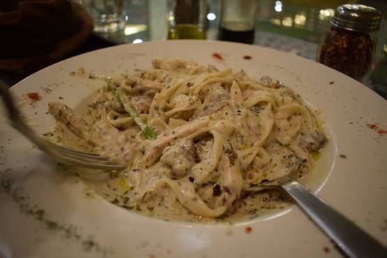 डायबिटीज है तो इन 8 चीजों से बना लें दूरी