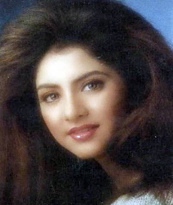 मौत से पहले दिव्या भारती के आखिरी 60 मिनट, कौन था उनके साथ?