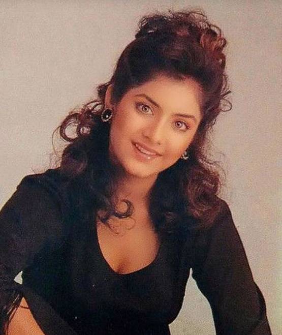 मौत से पहले दिव्या भारती के आखिरी 60 मिनट, कौन था उनके साथ?