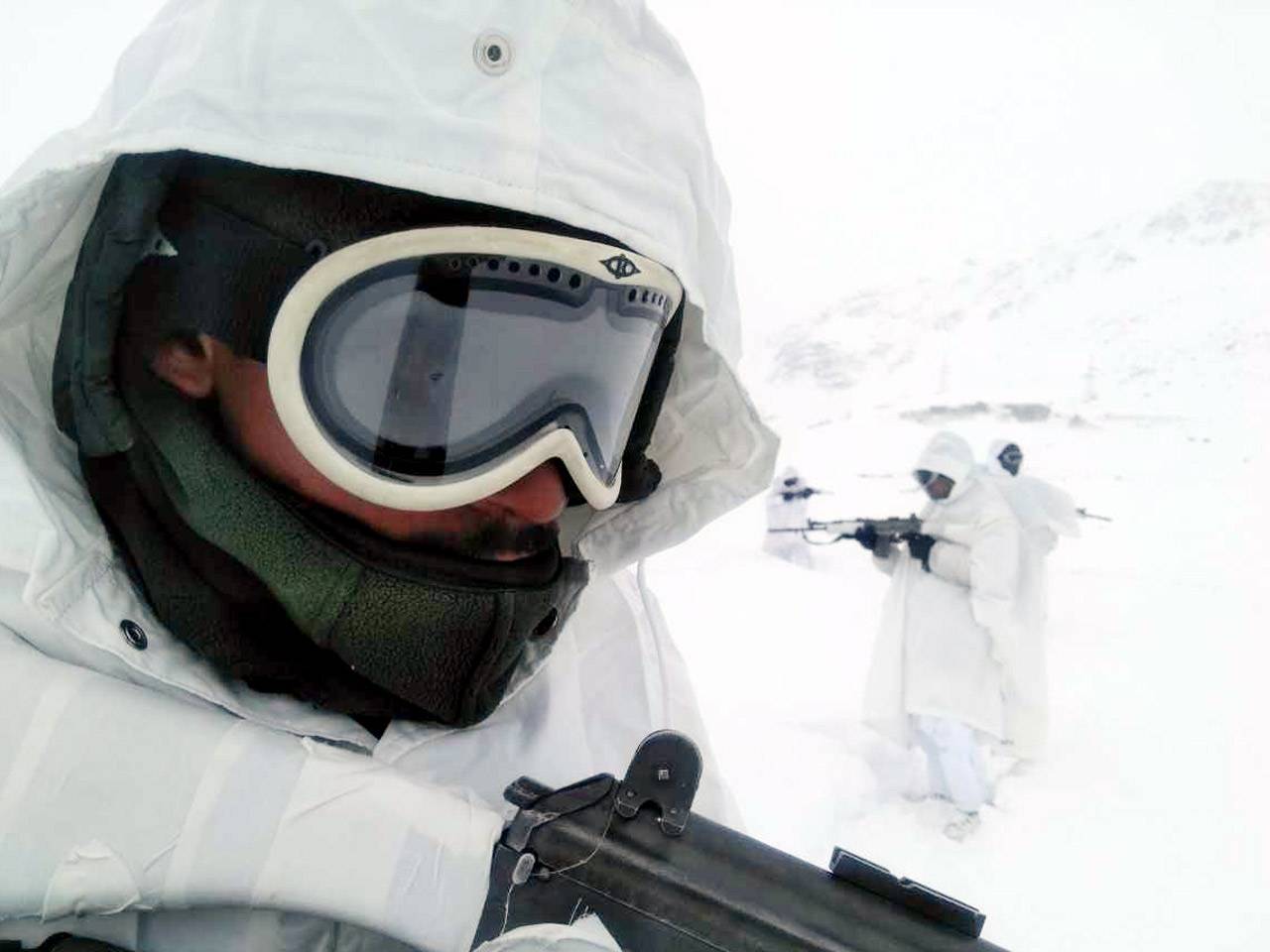 भारत का सबसे ठंडा इलाका, माइनस 31 डिग्री में जवान दे रहे पहरा