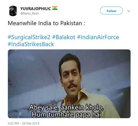 जैश पर IAF की स्ट्राइक, सोशल मीडिया में ऐसे उड़ रहा PAK का मजाक