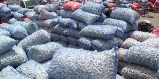 टमाटर की मार से पाकिस्तानी पस्त, भारतीय सेना की दहाड़ से क्या हाल होगा?