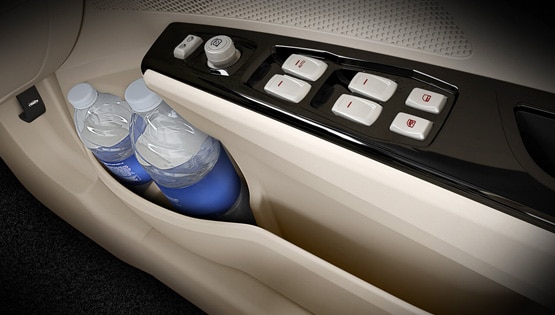 20 तस्वीरों में देखें नई Mahindra XUV 300 का कोना-कोना