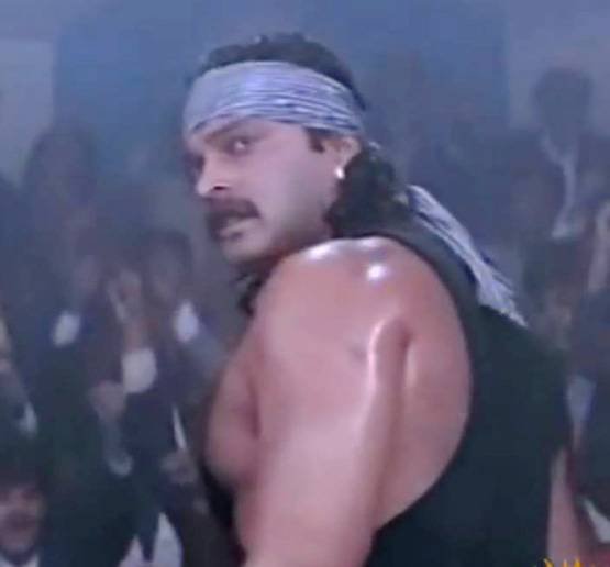 फ्लैट में मिली थी लाश, बेटे की वजह से शराबी बन गए थे महेश आनंद