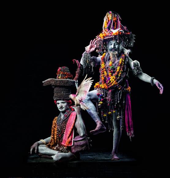 Kumbh 2019: तस्वीरों में देखिए नागाओं की रहस्यमयी दुनिया