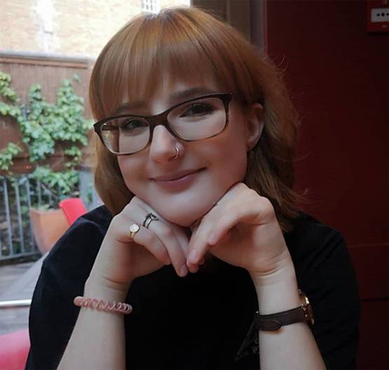 इंटरव्यू में की 'बेइज्जती' तो CEO को लड़की ने सिखाया ऐसा सबक