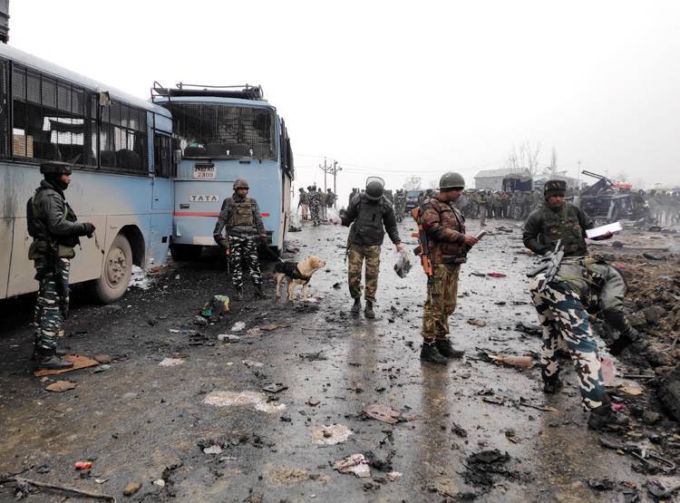 आतंकी का भाई था 10वीं पास आदिल, ऐसे बना जैश का फिदायीन