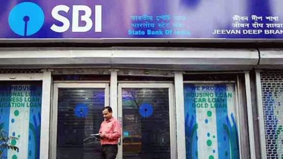 SBI में कई पदों पर मिल रही नौकरी, पैकेज है 80 लाख रुपये