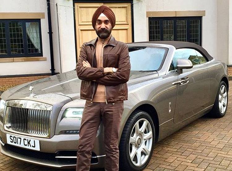 ज‍िस रंग की पगड़ी, वैसी ही खरीद लेता है ये अरबपत‍ि रॉल्स रॉयस कार