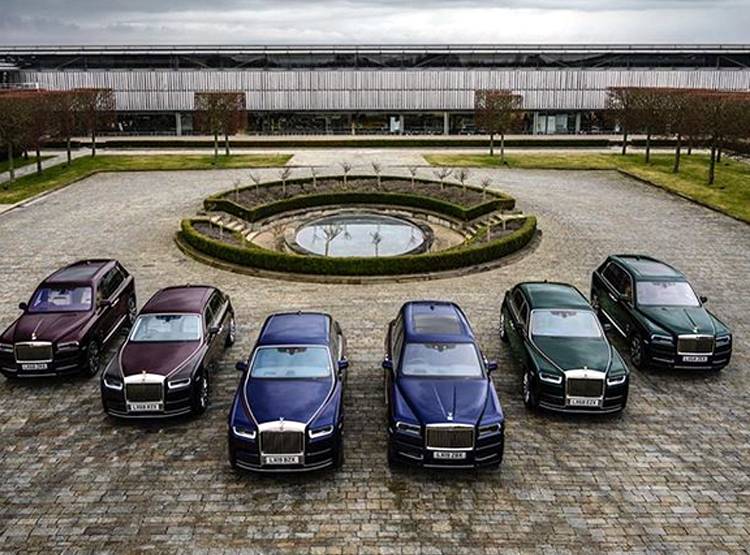 ज‍िस रंग की पगड़ी, वैसी ही खरीद लेता है ये अरबपत‍ि रॉल्स रॉयस कार