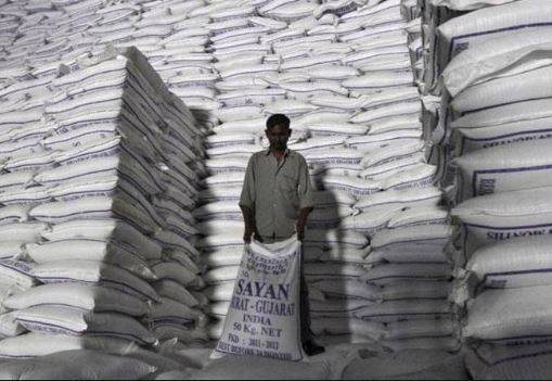 टमाटर की मार से पाकिस्तानी पस्त, भारतीय सेना की दहाड़ से क्या हाल होगा?