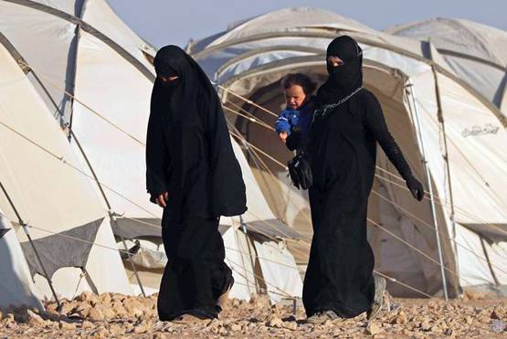 15 साल में लड़की ने छोड़ा घर, बनी ISIS दुल्हन, बेटे को दिया जन्म