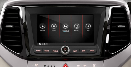 20 तस्वीरों में देखें नई Mahindra XUV 300 का कोना-कोना