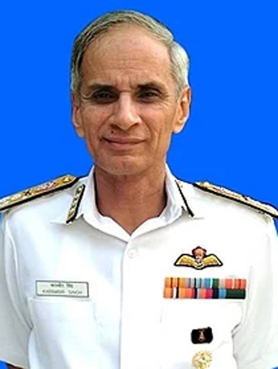 कौन हैं वाइस एडमिरल करमबीर सिंह, जो बनेंगे अगले नेवी चीफ