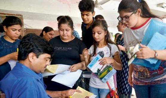 जानें- प्लेसमेंट के मामले में किस सब्जेक्ट का कौन-सा कॉलेज अव्वल?