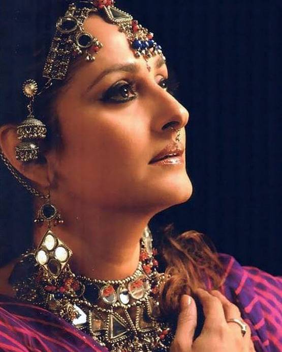 आजम खान पर न्यूड तस्वीरें फैलाने का आरोप लगा चुकी हैं जया प्रदा