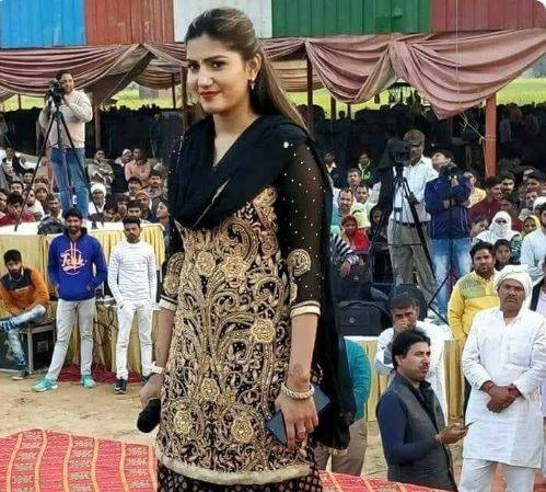 कभी 3100 रुपये में सपना चौधरी करती थीं प्रोग्राम, आज इतनी है फीस