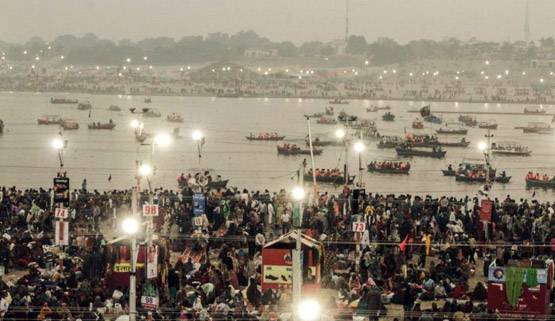 50 दिनों में 25 करोड़ श्रद्धालुओं ने लगाई डुबकी, कुंभ में बना रिकॉर्ड