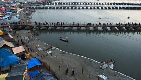 50 दिनों में 25 करोड़ श्रद्धालुओं ने लगाई डुबकी, कुंभ में बना रिकॉर्ड