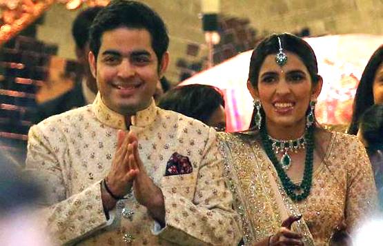 क्या है हस्त मिलाप?  आकाश- श्लोका की शादी में कुछ ऐसी होंगी रस्में