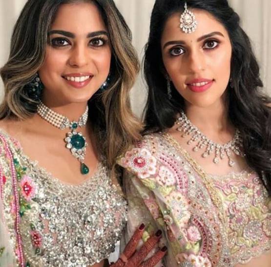 अंबानी खानदान की बहू बनने जा रही हैं श्‍लोका, जानें अनसुनी बातें