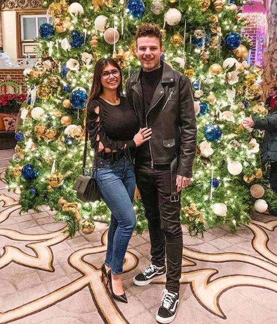 बॉयफ्रेंड संग ऐसी है मिया खलीफा की कैमिस्ट्री, तस्वीरों में देखें लाइफ