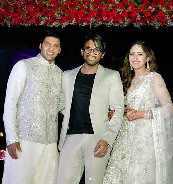 दिलीप कुमार की नातिन सायशा की शादी, पहुंचीं सायरा बानो, Photos