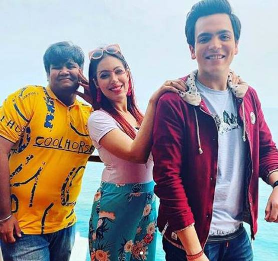 Photos: सिंगापुर में तारक मेहता की टीम, यूं कर रही मस्ती